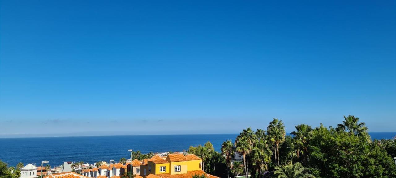 Puerto Cruz Near Beach Puerto de la Cruz  Bagian luar foto